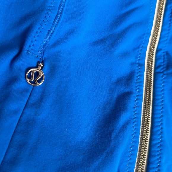 Lululemon In Stride Jacket Size 4 - Picture 9 of 9